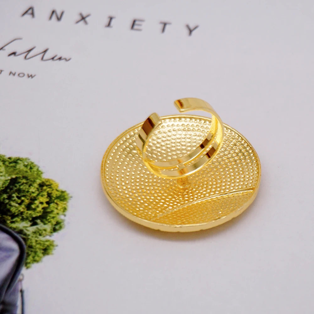 Parure Akosua Gold Dome (boucles d'oreilles et bague)