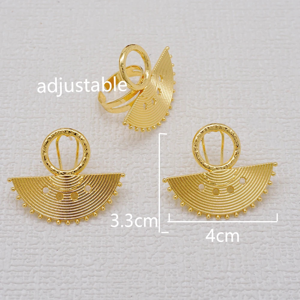 Parure Akosua Gold Dome (boucles d'oreilles et bague)