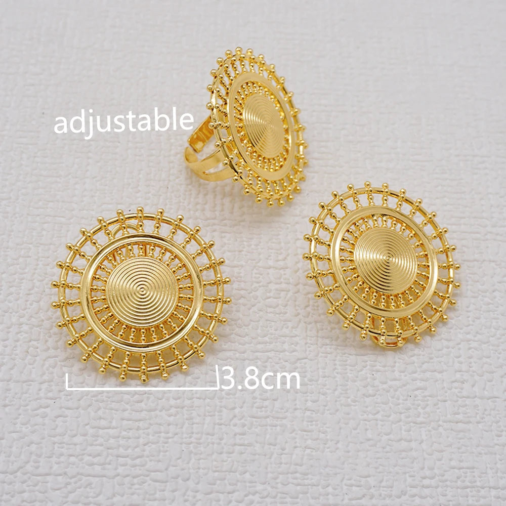 Parure Akosua Gold Dome (boucles d'oreilles et bague)