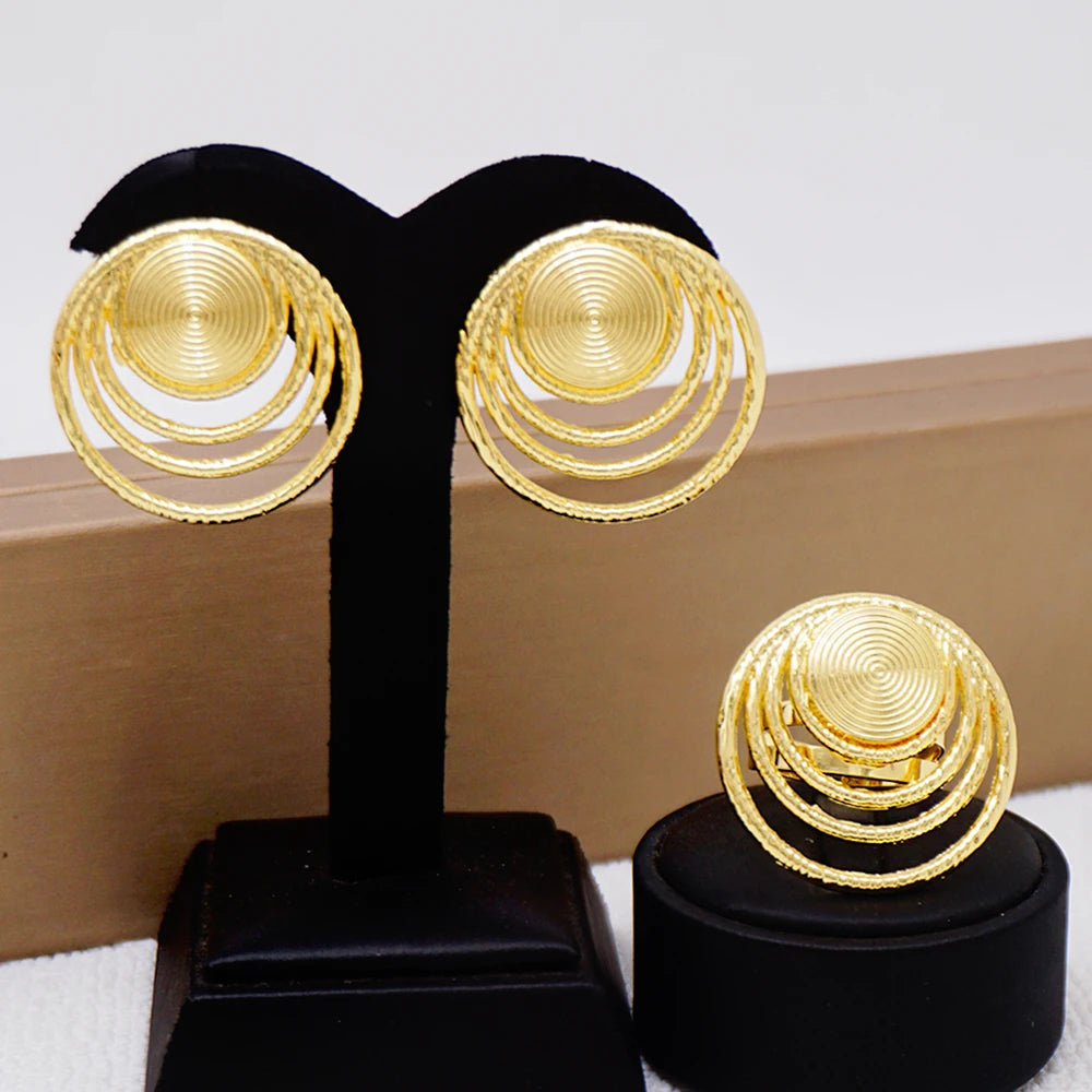 Parure Akosua Gold Dome (boucles d'oreilles et bague)