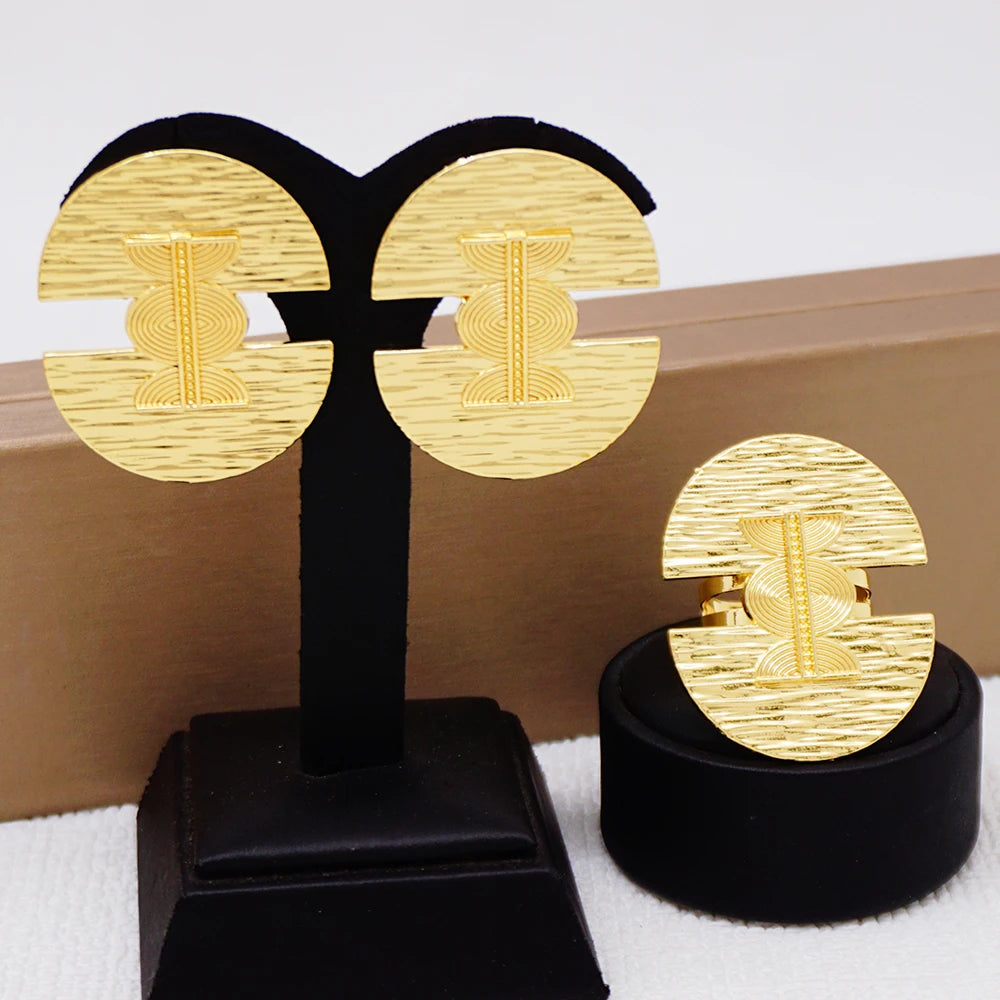 Parure Akosua Gold Dome (boucles d'oreilles et bague)