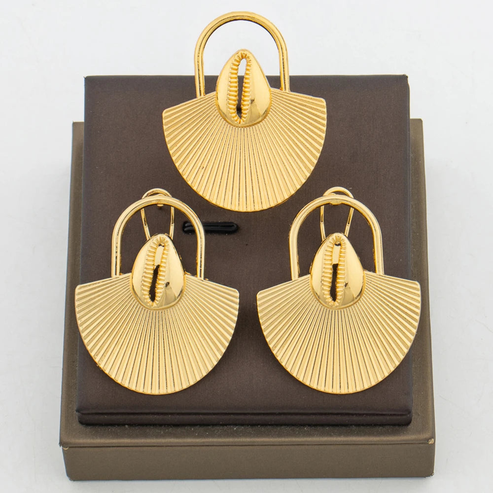 Ama Gold Hammered Disc Earring & Ring Set