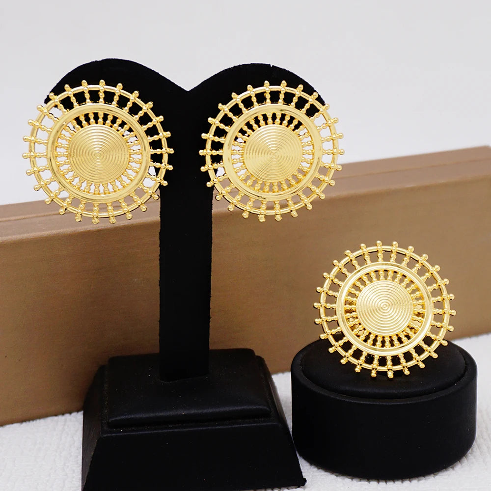 Parure Akosua Gold Dome (boucles d'oreilles et bague)