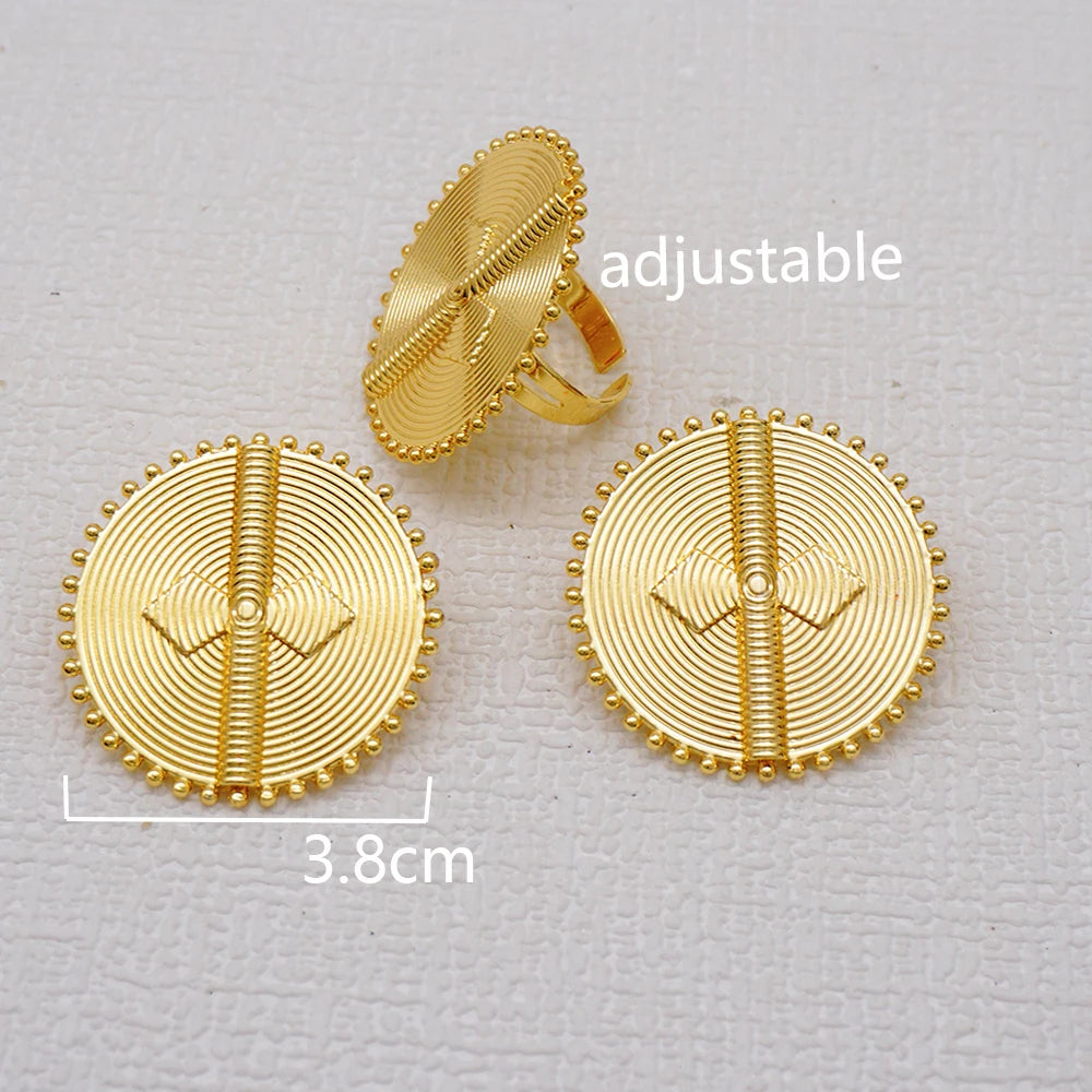 Parure Akosua Gold Dome (boucles d'oreilles et bague)